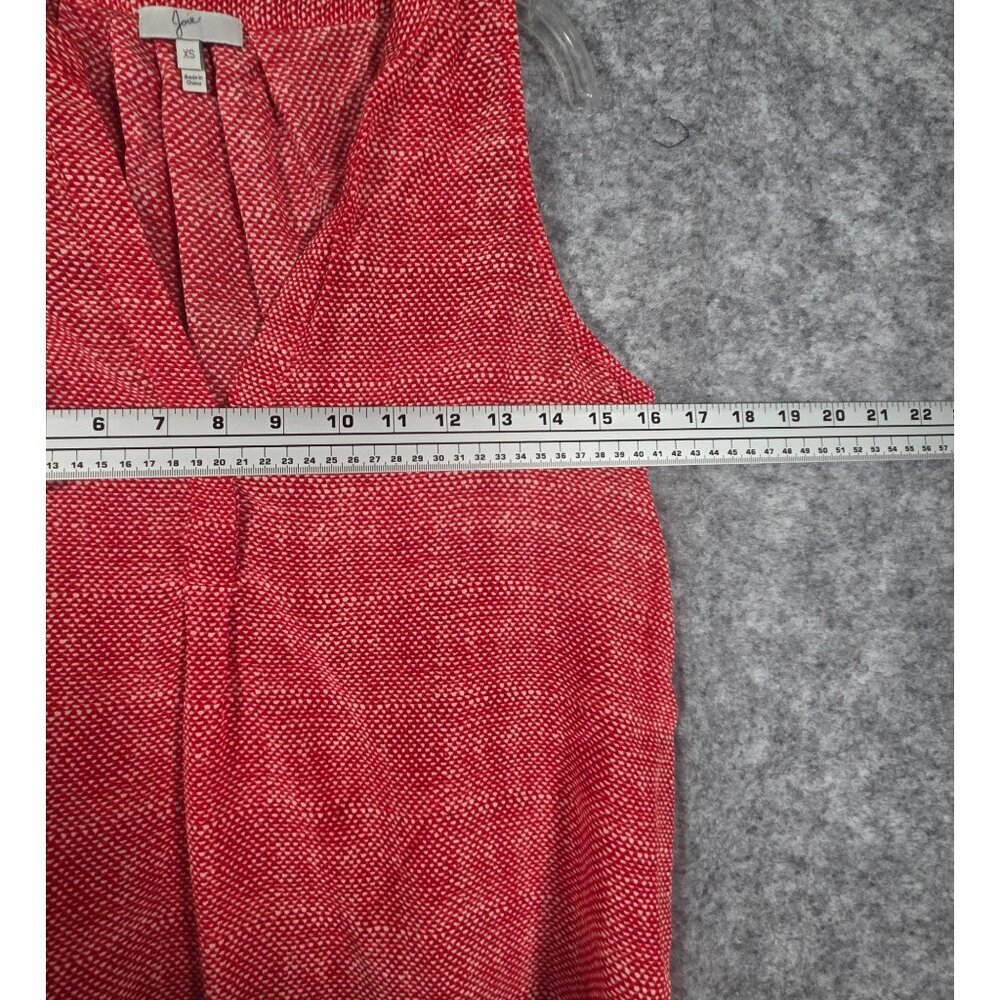 Joie Red & White Print Sleeveless 100% Silk Blouse With Split V-Neck Collar - Picture 3 of 8